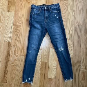 ABERCROMBIE & FITCH Simone High Rise Distressed Ankle Jeans - Size 26S